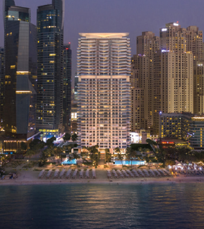 18-HOLE CHAMPIONSHIP GOLF COURSE